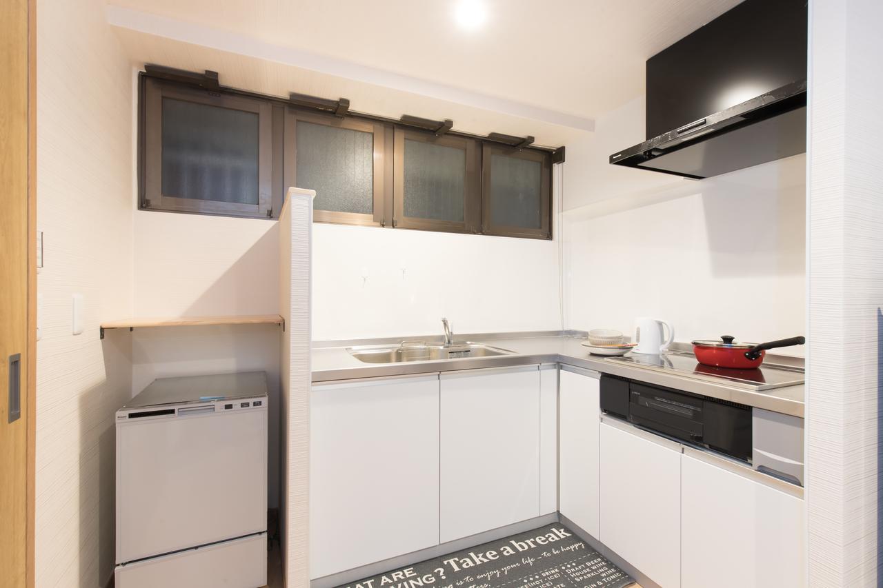 Shimanouchi Apartment *