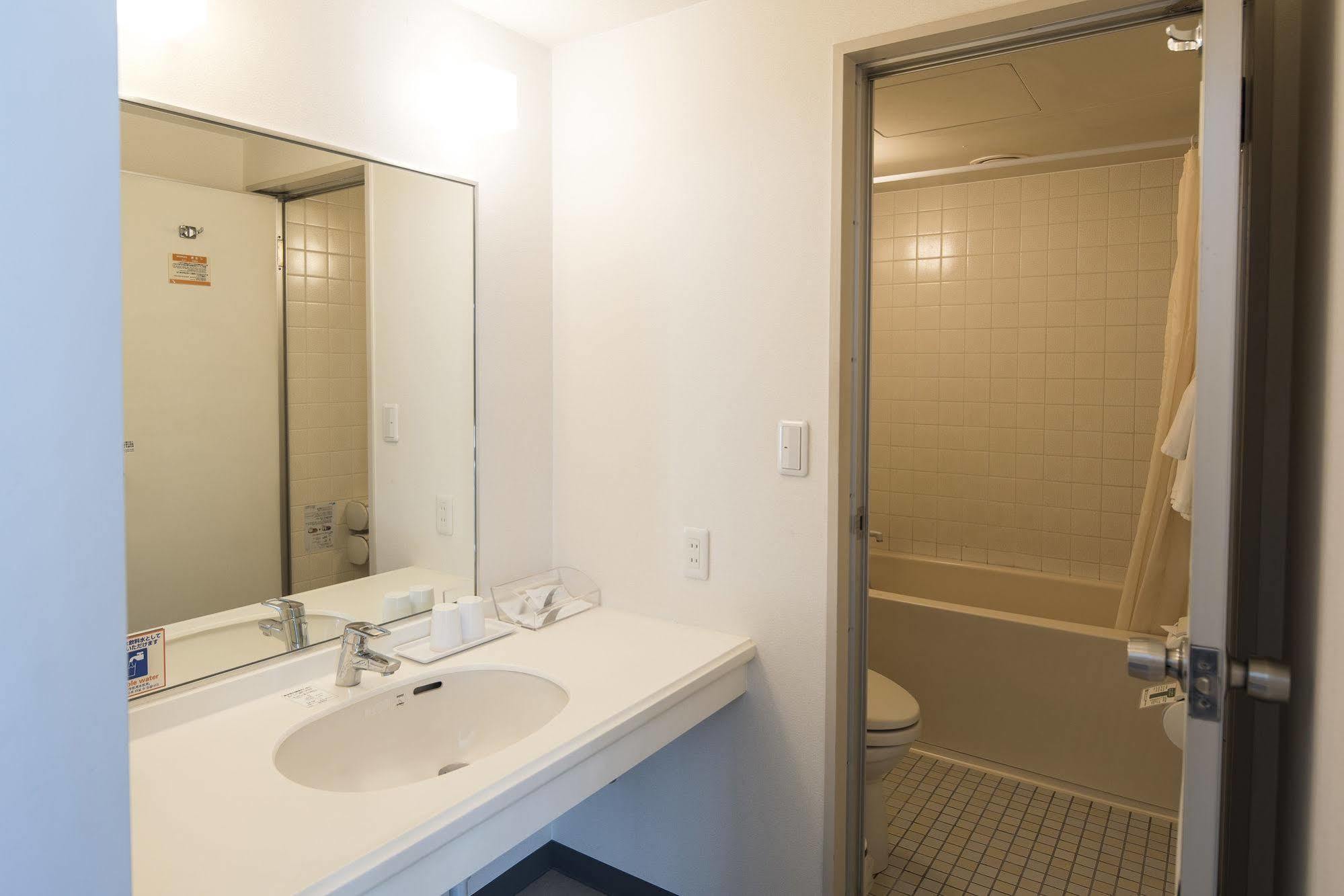 Chisun Hommachi Economy hotel 3*