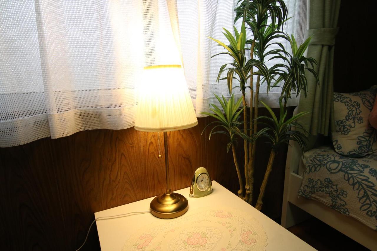 Holiday home 2 Floors Japanese Style, Direct To Kix, 10mins Train To Namba, 5mins Walk To Stn , 2-6ppl