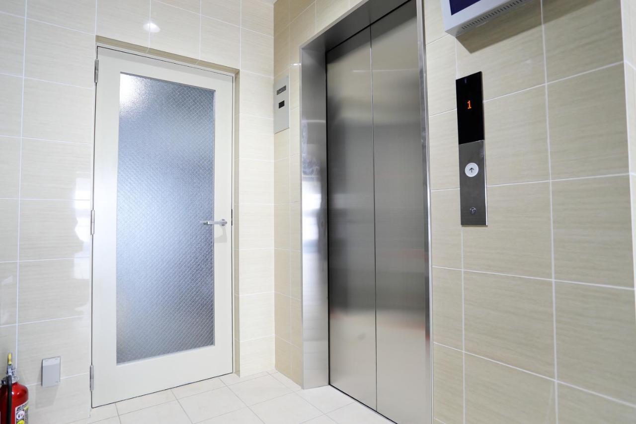 Gate80 Shinsaibashi West ⅱ Apartment