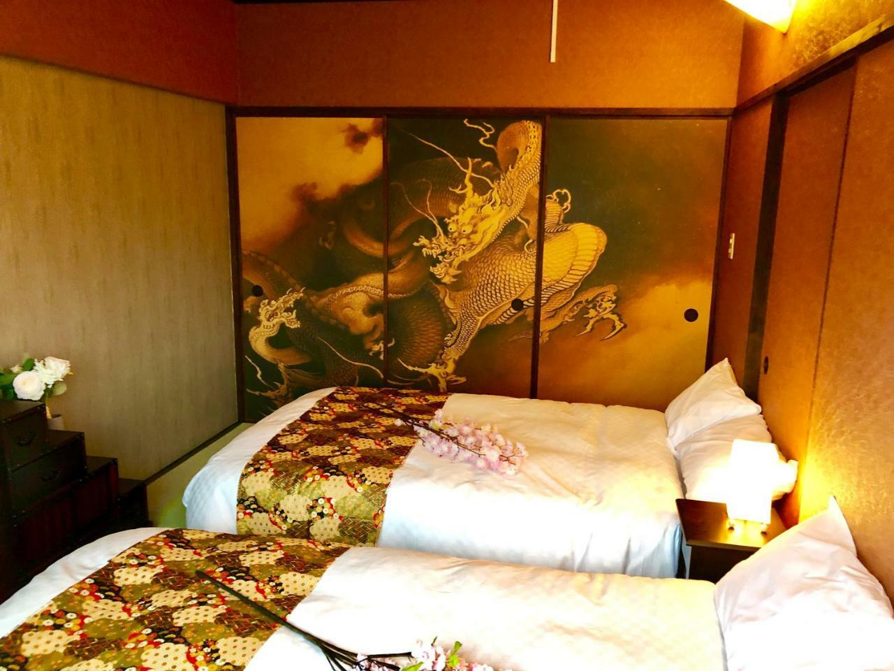 Modern And Traditional Japanese Style House_namba & Daikokucho Apartment *