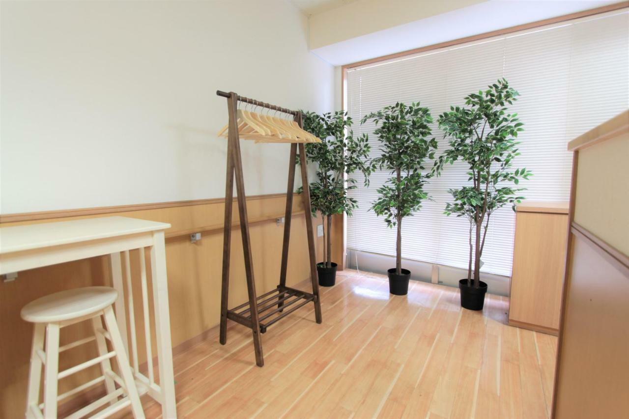 Apartment Hifumien Tenmabashi *