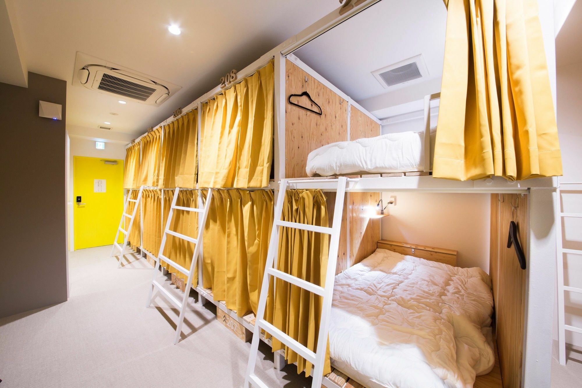 Hotel Dot Hangout Osaka