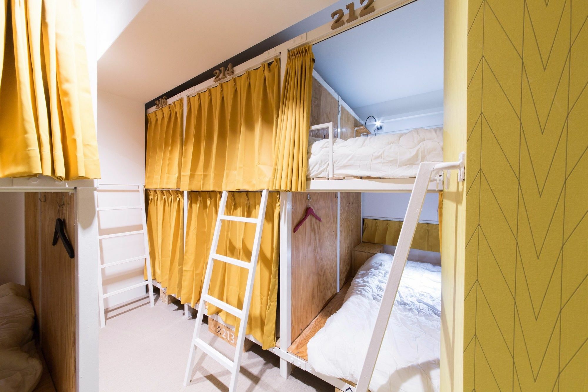 Dot Hangout Hotel Osaka