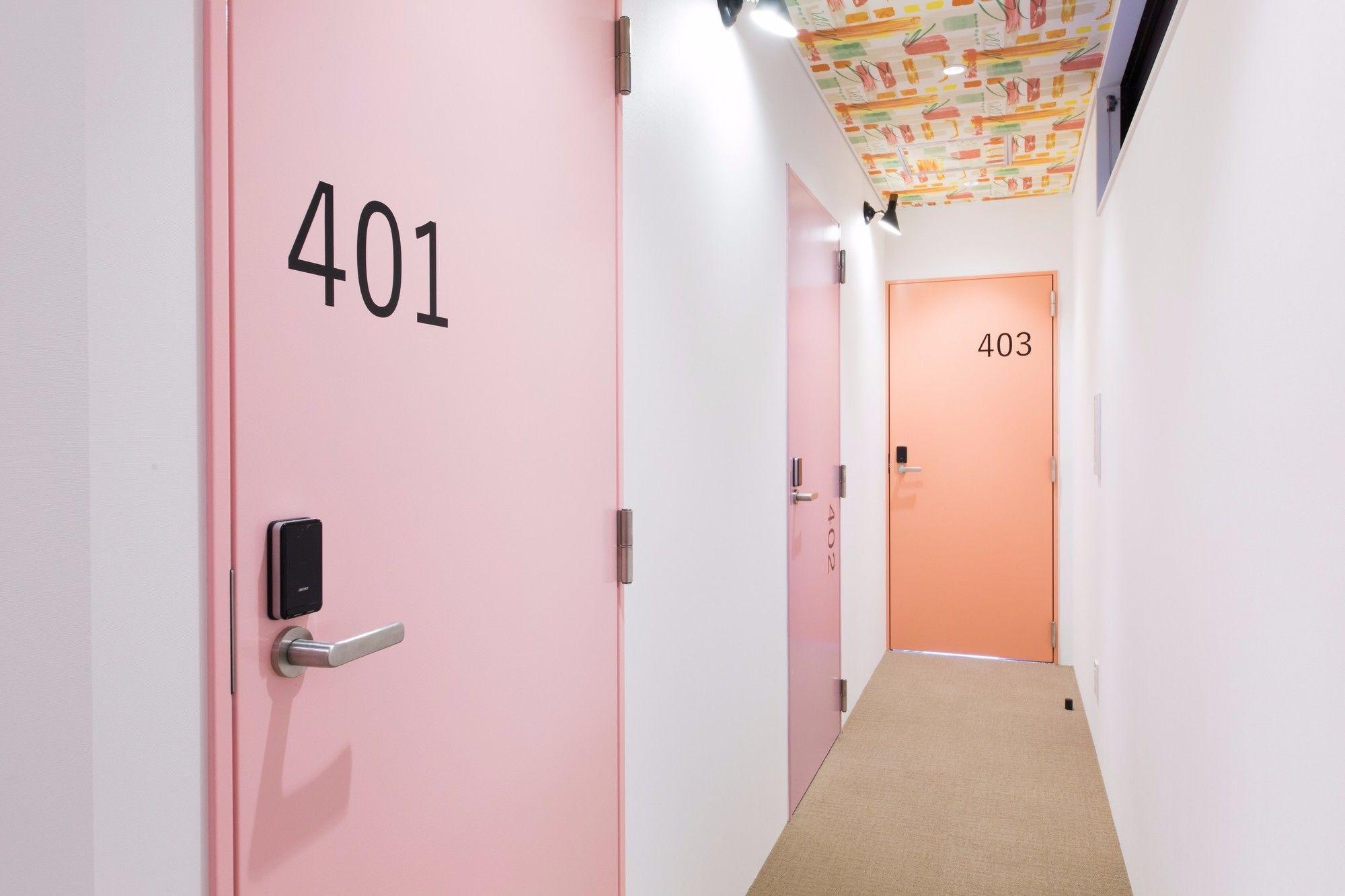 Dot Hangout Hotel
