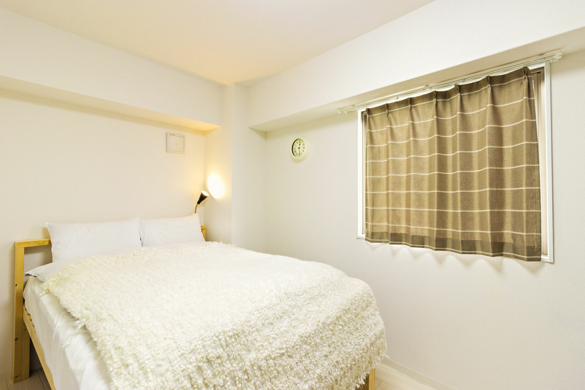 Apartment Lahaina Yuuhioka Osaka