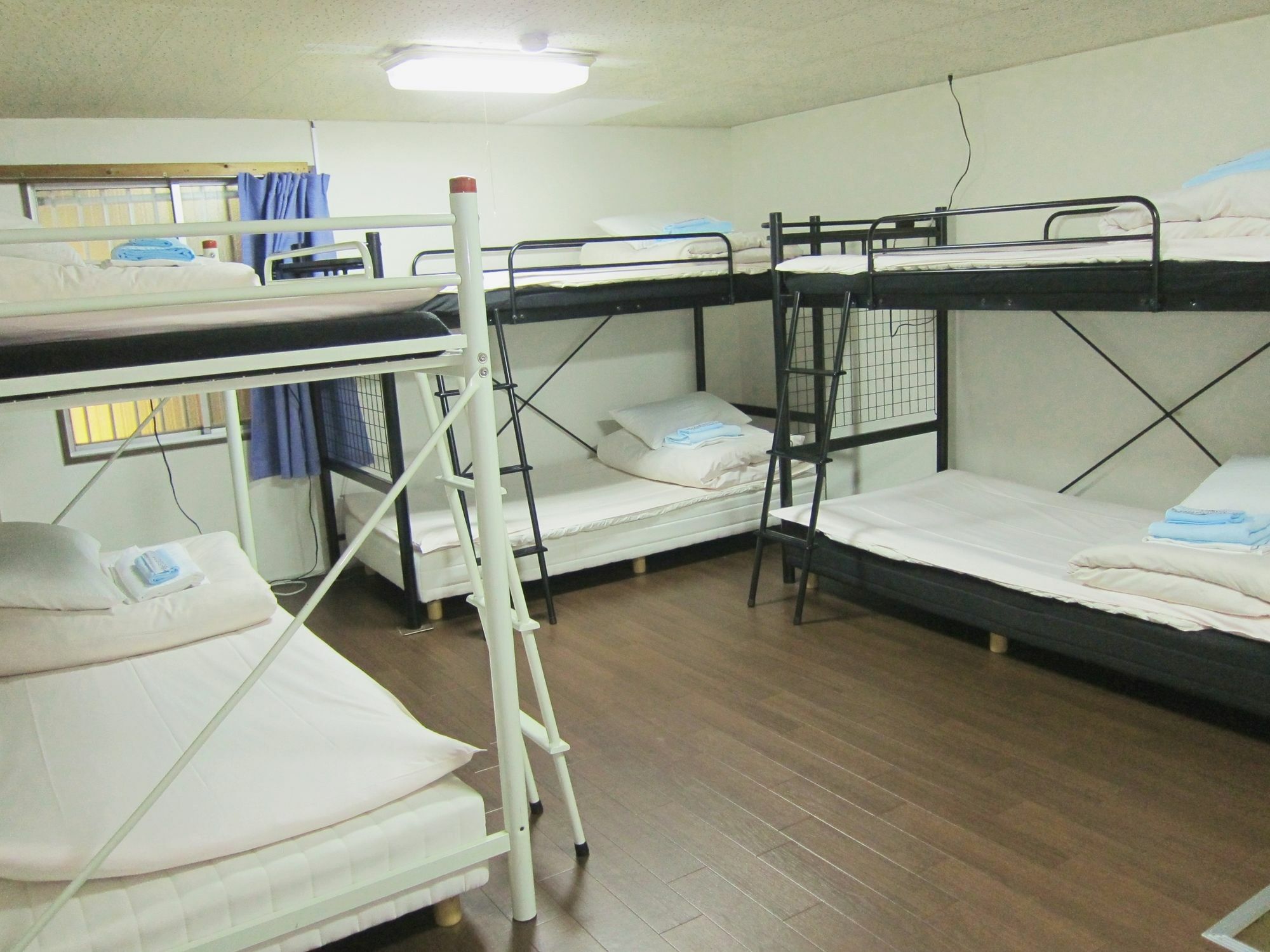 Hotel Pivot Shin-imamiya Ekimae Ōsaka
