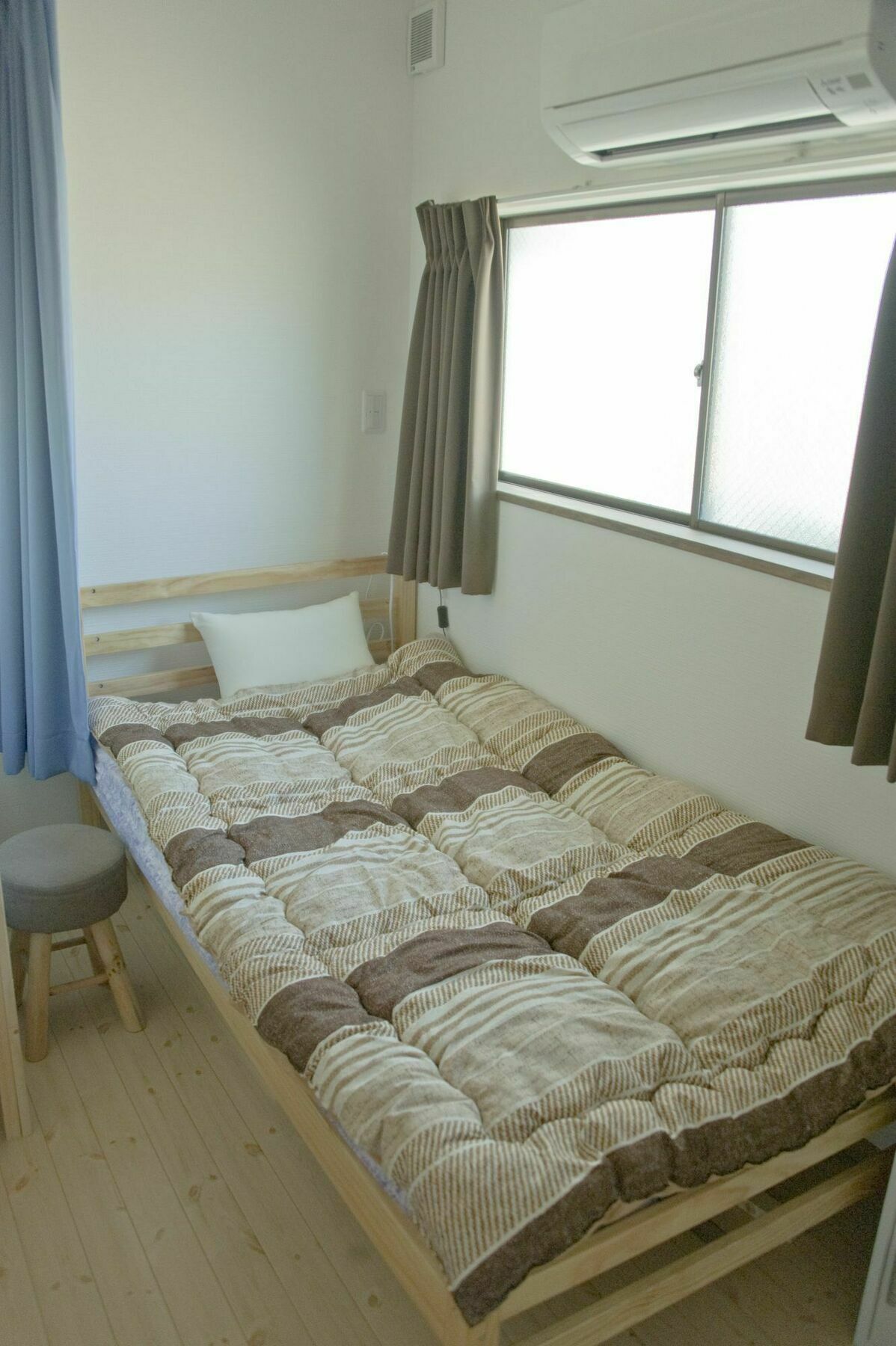 Umbrella House Hostel *