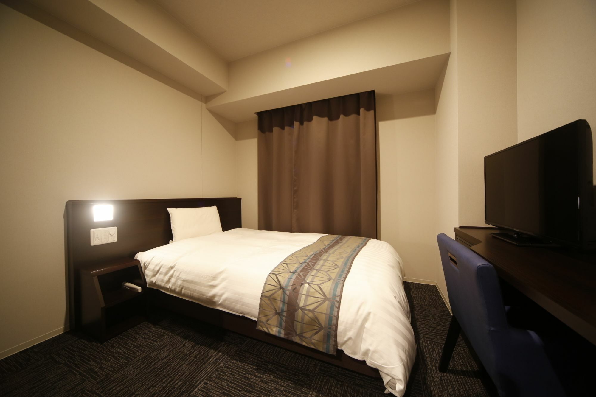 Dormy Tanimachi Hotel Ōsaka