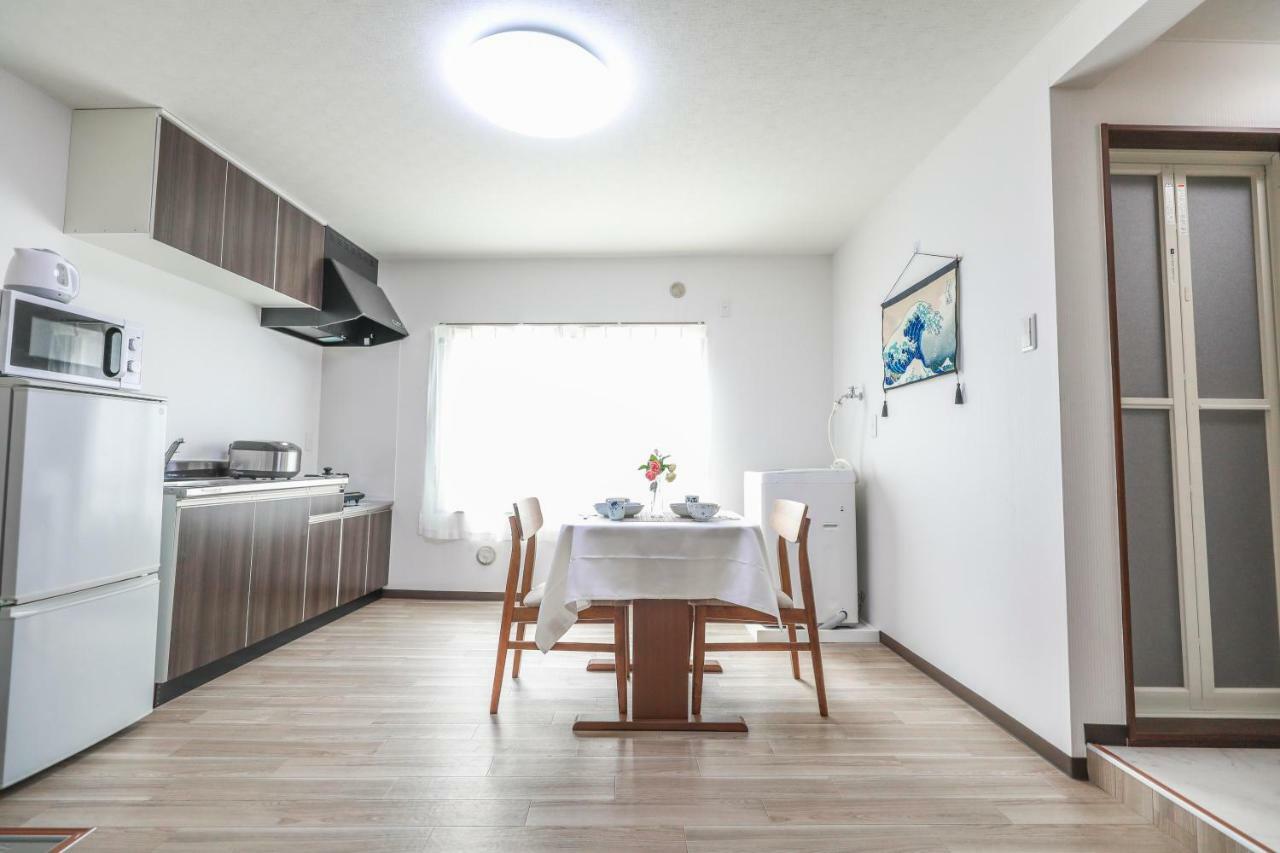 Apartment Gege House *
