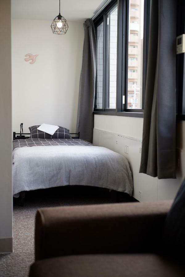 Hostel Sakura La An *