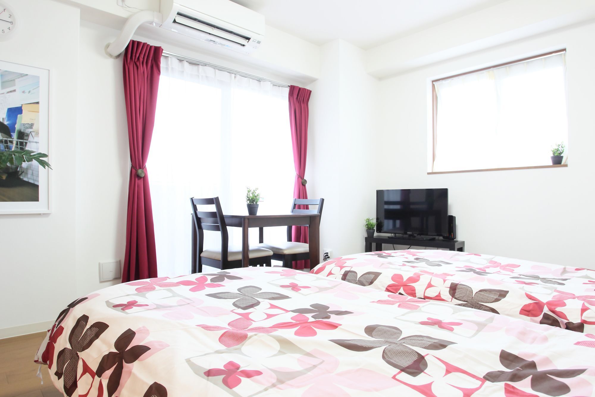La Familia Yamasaka Apartment