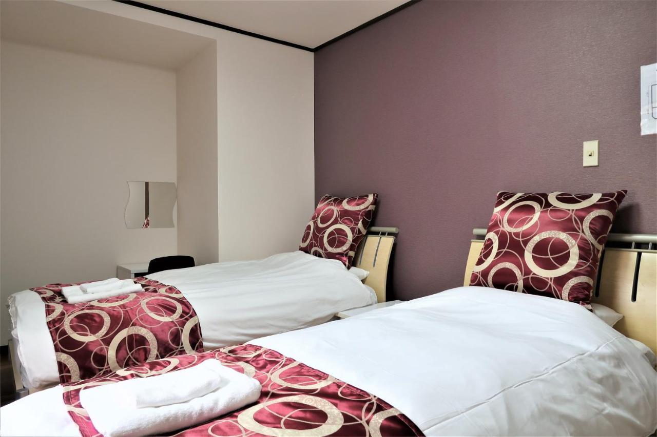 Sakura House: Traditional With Wi-fi Near Tsuruhashi Holiday home