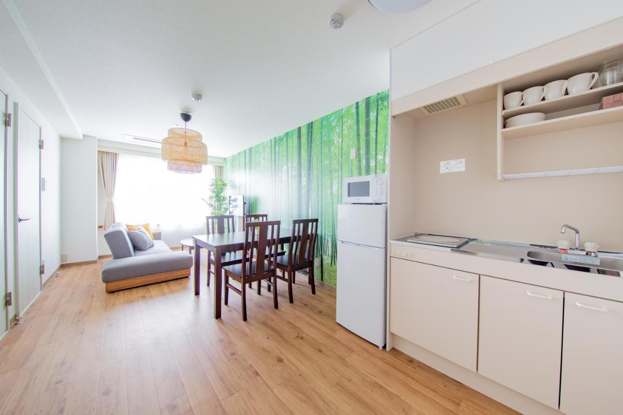Apartment First Bless Ōsaka