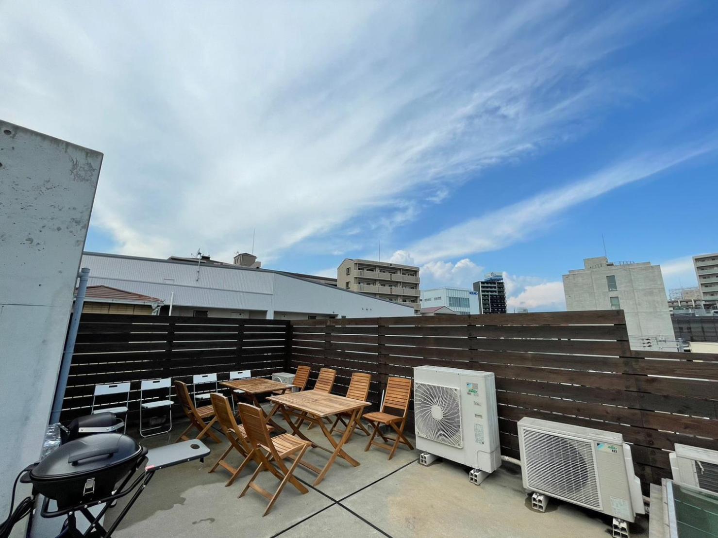 Crewso Designers House For Max 16ppl *