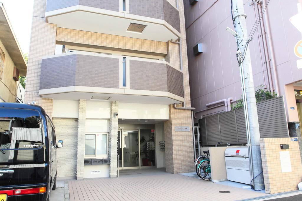 Apartment La Familia Yamasaka Osaka