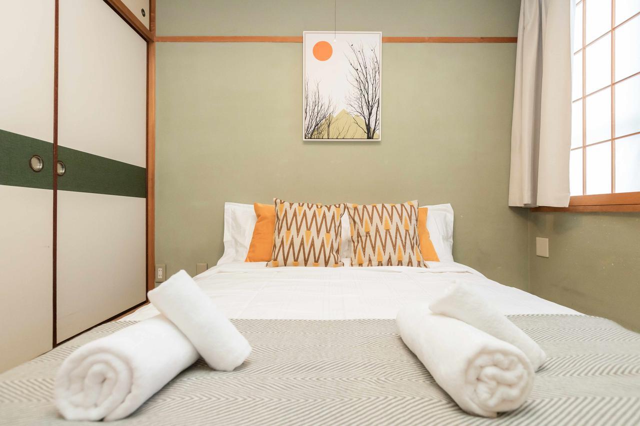 Orenge Apartment