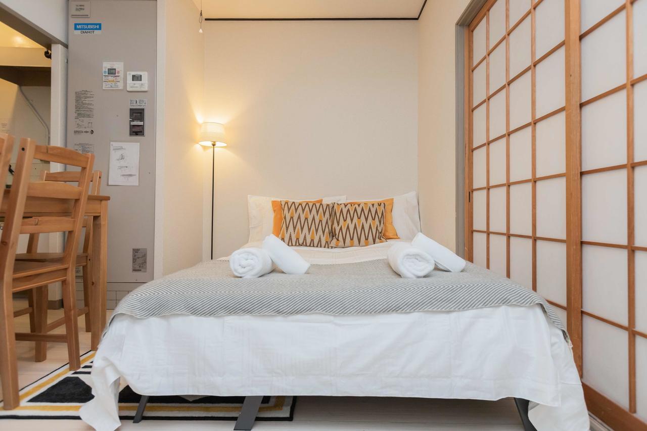 Orenge Apartment