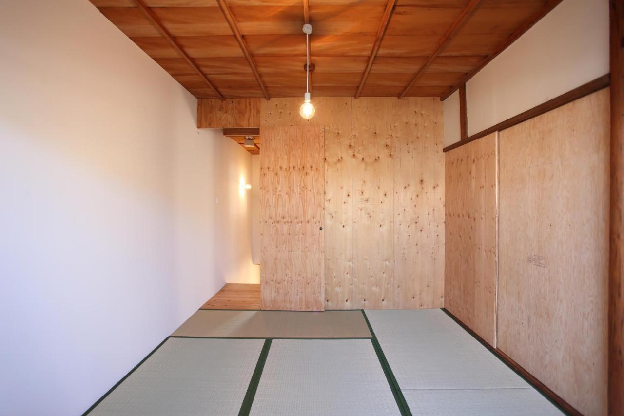 Tatami * Osaka