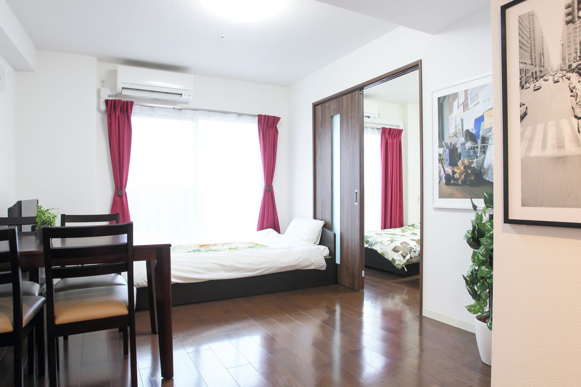 La Familia Yamasaka Apartment *